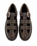 SAPATO COURO MARROM TACHAS
