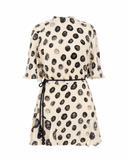 VESTIDO CURTO OFF ESTAMPA OSTRAS