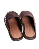 MULE MARROM COM TACHAS