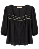 BLUSA PRETA COM BORDADOS FLORAIS